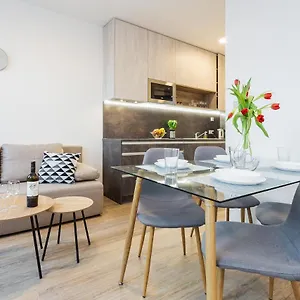 https://harfa-apartments.praguehotelsweb.com